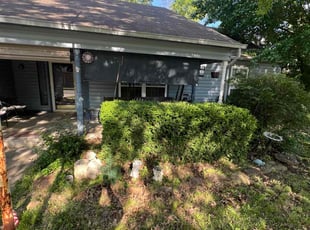 Bush Trimming by Joshua Hixson for Cheryl M. in Broken Arrow, OK