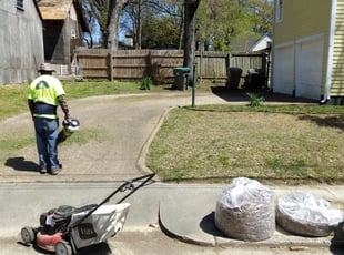 Leaf Removal by Anthony Wade for Lee M. in Memphis, TN