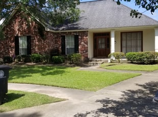 Bush Trimming by Isaac Thomas for Ruby W. in Baton Rouge, LA