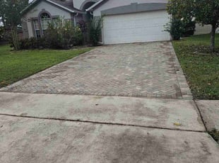 Emilia V.'s Flower Bed Weeding service result