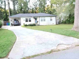 Daeja M.'s Lawn Mowing Service service result