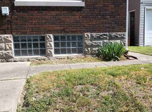 Bush Trimming by Caleb Patton for John L. in Cincinnati, OH