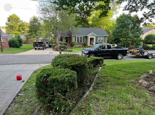 Bush Trimming by Dusean Batey for Derrick R. in Pell City, AL