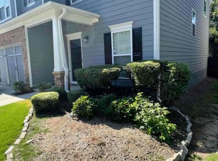 Bush Trimming by Daniel Burse for David M. in Mableton, GA