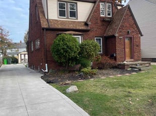 Weeding by Demetrieus Bennett for Arthur A. in Euclid, OH