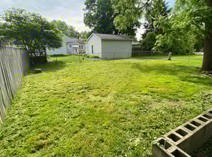 Bush Trimming by Jalon Rohrbaugh for Peter R. in Delaware, OH