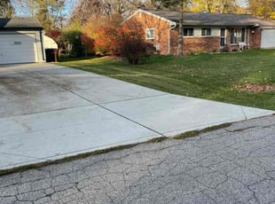 Leaf Removal by Nishon Johnson for Barb M. in Shelby Township, MI