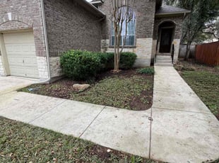 Leaf Removal by Gabriel Sosa for Julian G. in San Antonio, TX