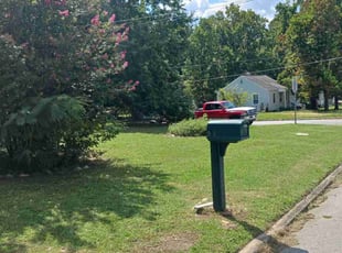 Bush Trimming by Timothy Pannell for Niama R. in High Point, NC