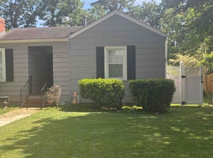 Bush Trimming by Maggie Prinkey for Phyllis G. in Huntsville, AL