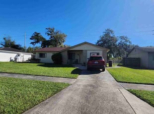 Laura M.'s turf care service result