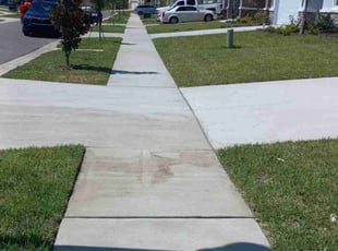 Stephanie K.'s lawn care services service result