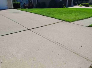 Juanita T.'s lawn maintenance service result