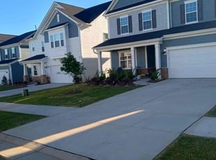 Caroline S.'s lawn maintenance service result