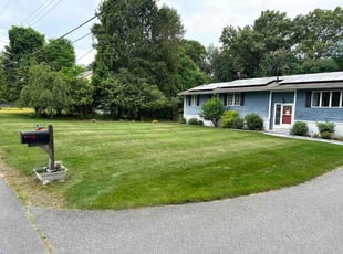 Vijayta K.'s lawn care services service result