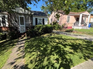 Devin B.'s Bush Trimming service result
