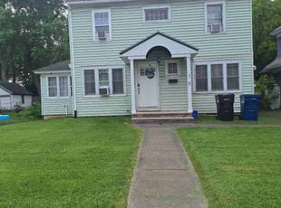 Rebecca S.'s lawn maintenance service result