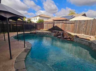 Barbara K.'s lawn maintenance service result