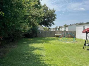 Marcy M.'s lawn care services service result