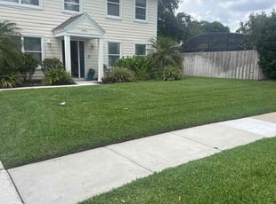 Kelly T.'s lawn service service result