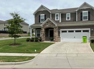 Jeanne L.'s lawn maintenance service result