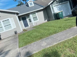 Carlos L.'s lawn care services service result