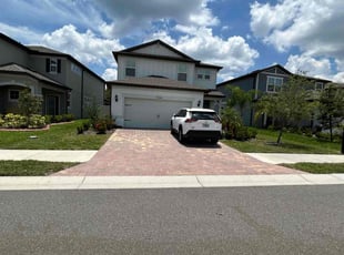 Liz R.'s lawn care service result