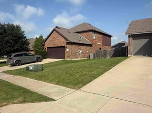 Sandra M.'s grass maintenance service result