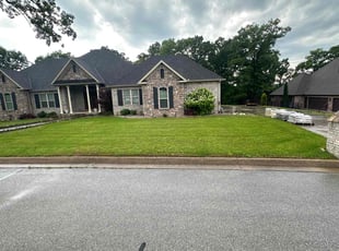 Stephen S.'s lawn maintenance service result