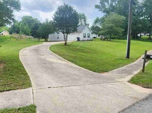 Lennisha J.'s grass maintenance service result