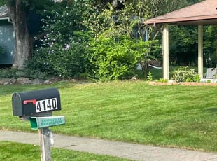 Farida K.'s lawn maintenance service result