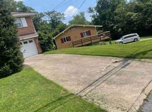 Angelyns R.'s turf care service result