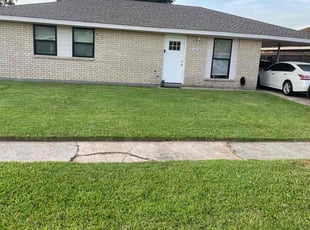 Enetra P.'s lawn maintenance service result