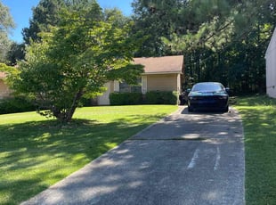 Gwen G.'s turf maintenance service result