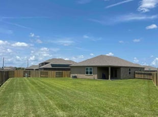 Carlos B.'s lawn maintenance service result