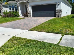Sandee C.'s lawn maintenance service result