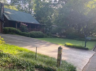 Jen W.'s lawn care service result