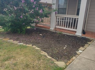 Rasheed H.'s Flower Bed Weeding service result