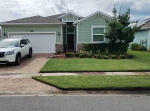 Jayne S.'s lawn care services service result