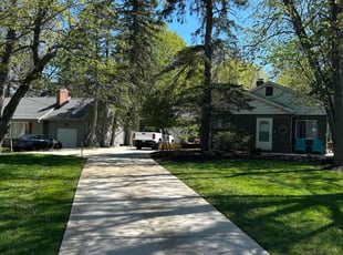 Tonya R.'s grass maintenance service result