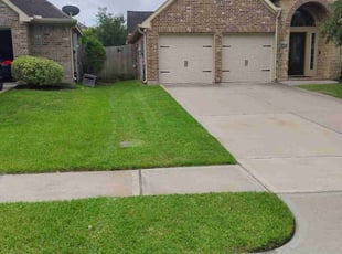 Laura S.'s lawn maintenance service result