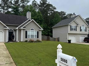 Kimberly M.'s grass maintenance service result