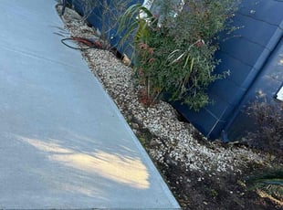 Linda C.'s Flower Bed Weeding service result