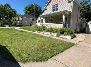 Jeffrey H.'s grass maintenance service result