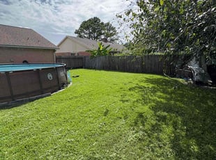 Jenna R.'s grass maintenance service result