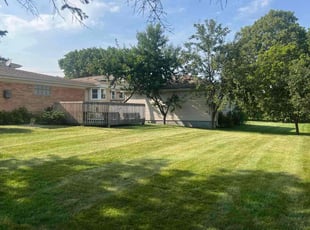 Garry S.'s lawn service service result