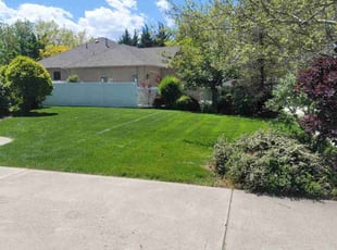 Laura E.'s lawn service service result