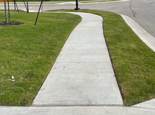 Doug S.'s lawn care services service result