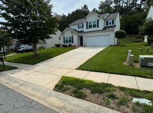 Kimberly S.'s lawn care service result