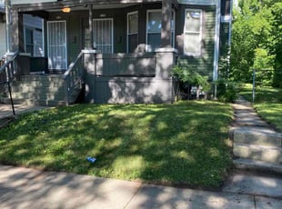 Rhiannon M.'s grass maintenance service result